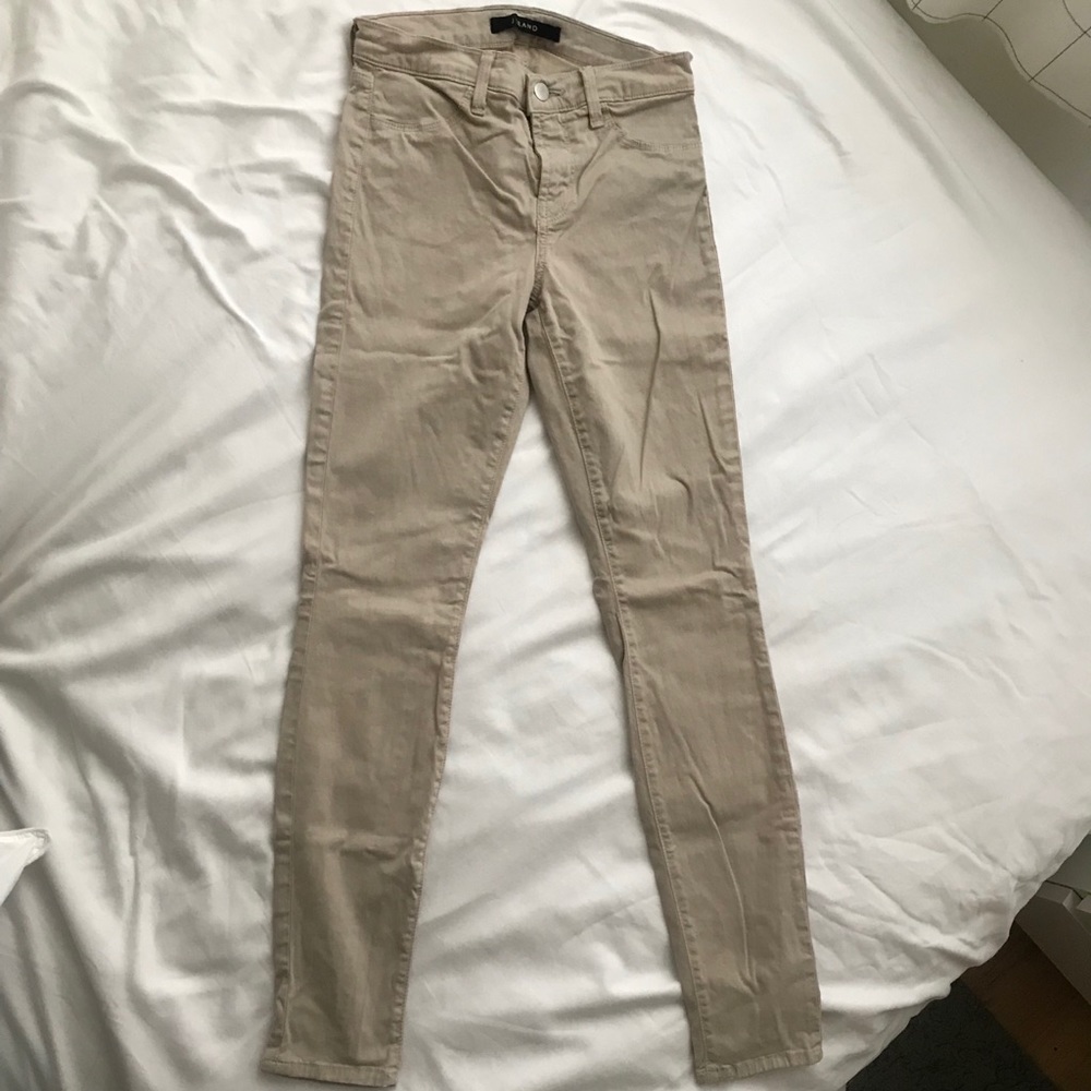 ✨J Brand Super Skinny 485v080 Biscuit Size 26✨